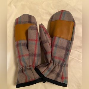 Stormy Kromer Ida’s Mittens